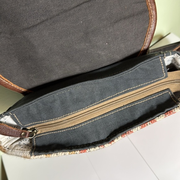 MYRA WOMEN'S floral COWHIDE BACKPACK - Picture 8 of 9